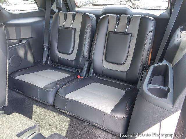 Ford Explorer 2017 photo 13